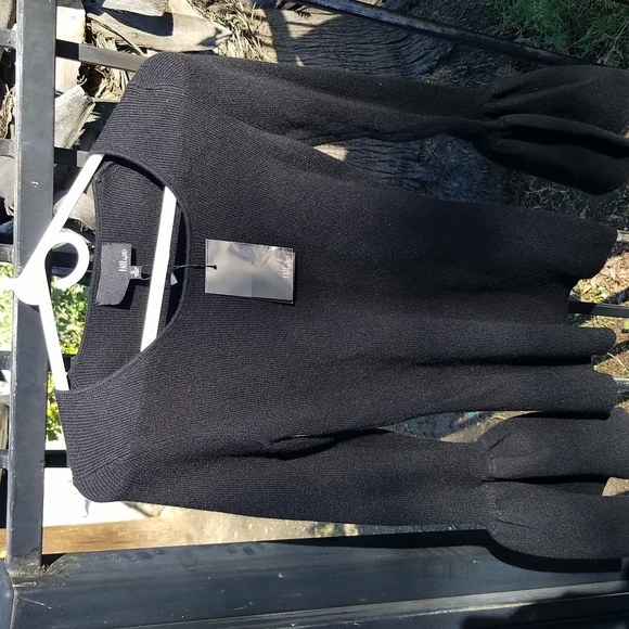 Blouse - Picture 1 of 2